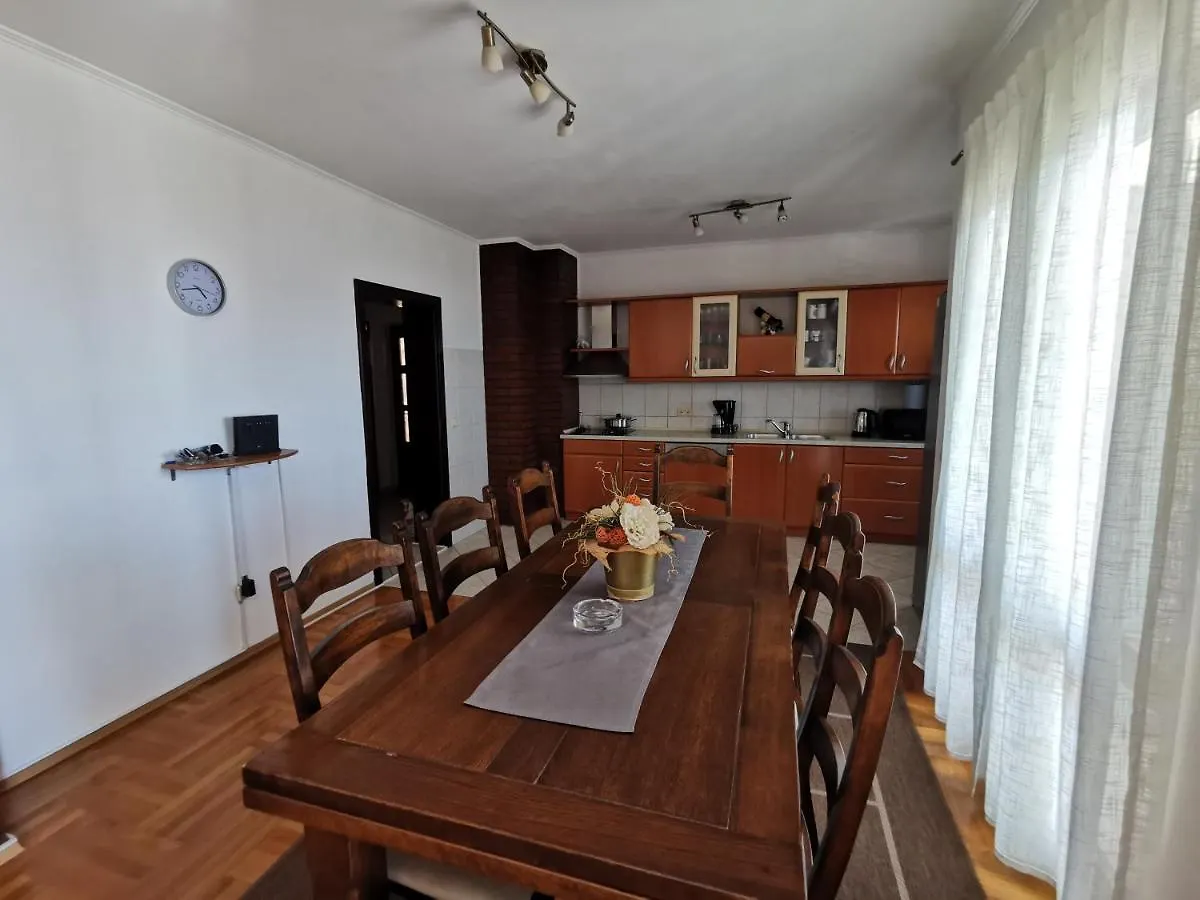 Apartments Niko Crikvenica