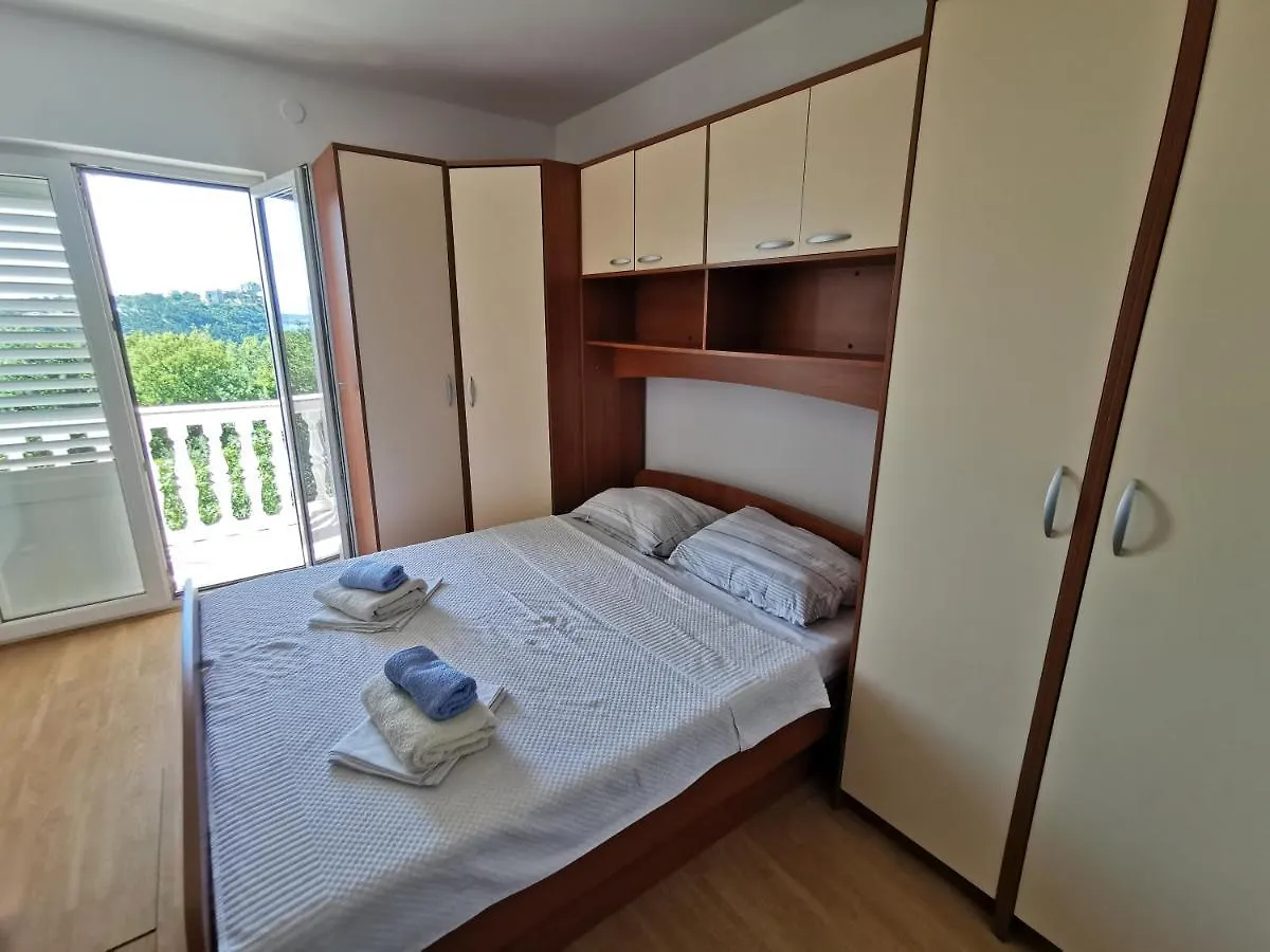 Apartments Niko Crikvenica